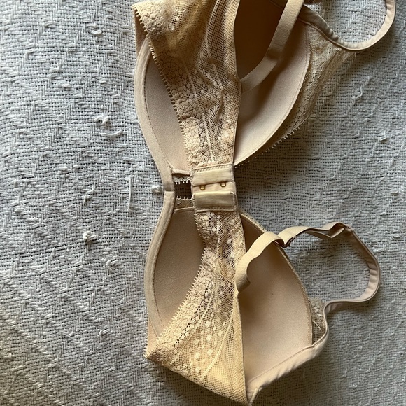 Bra - Picture 2 of 3